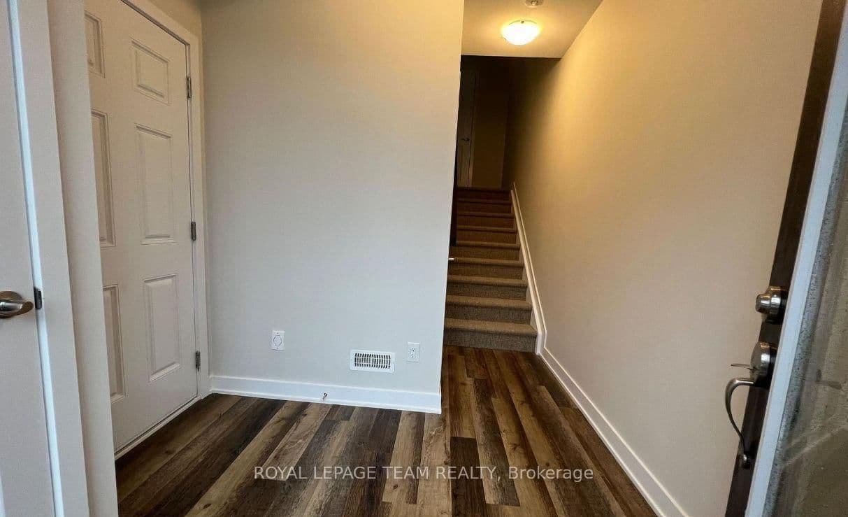204 Tussock Private, Ottawa, ON — photo 3