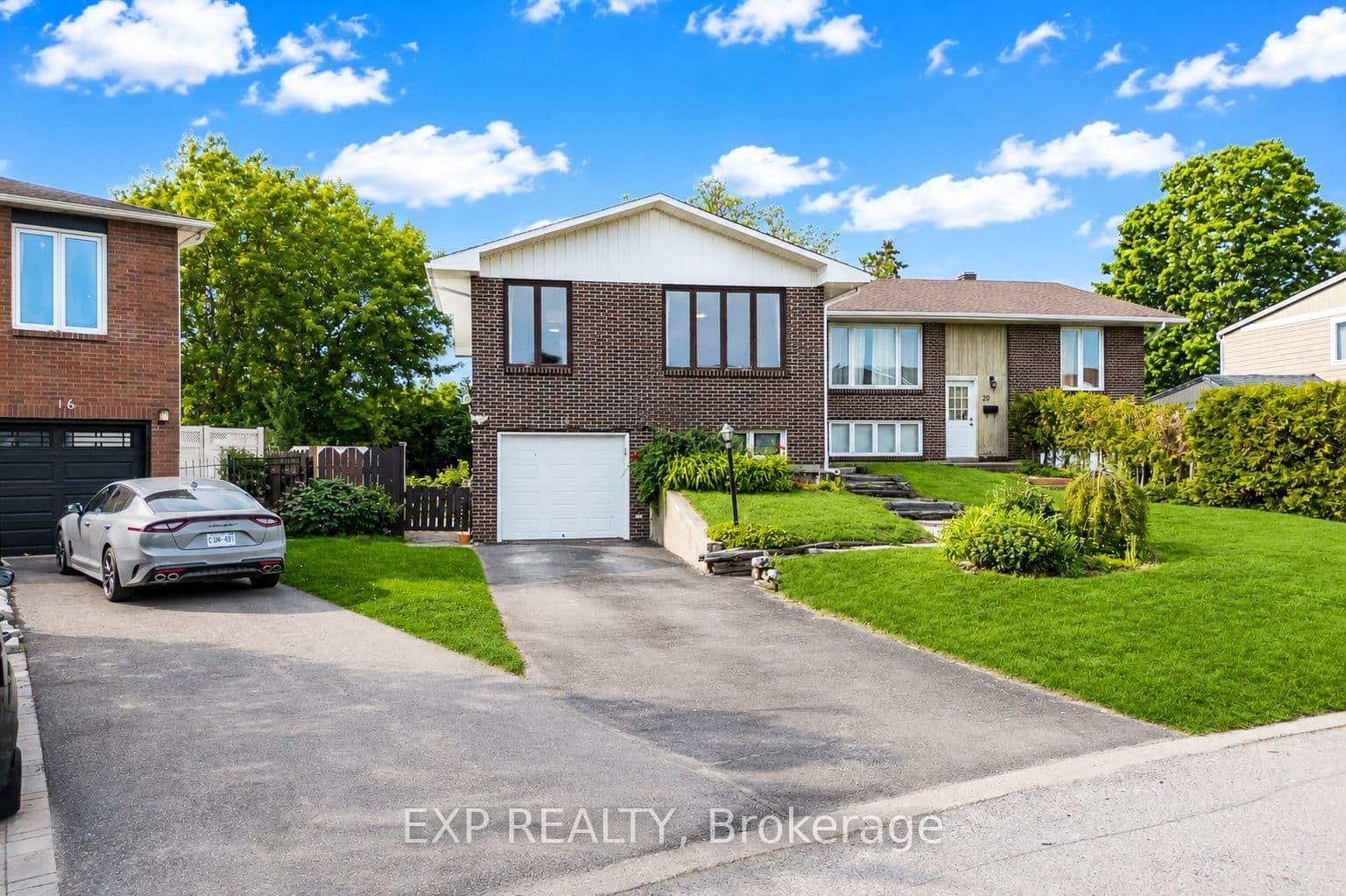 18 Winlock Crescent, Ottawa, ON