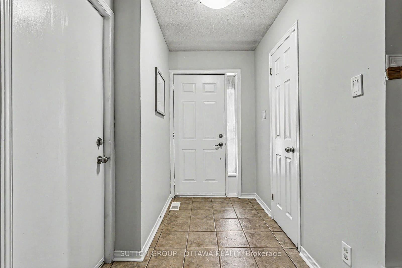 80 Burlington Crescent, Ottawa, ON — photo 3