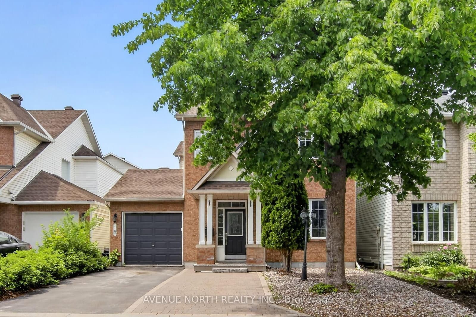 18 Castlemore Street, Ottawa, ON