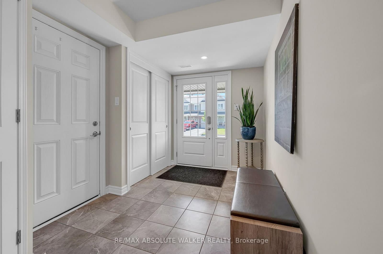 516 Thimbleberry Row, Ottawa, ON — photo 3