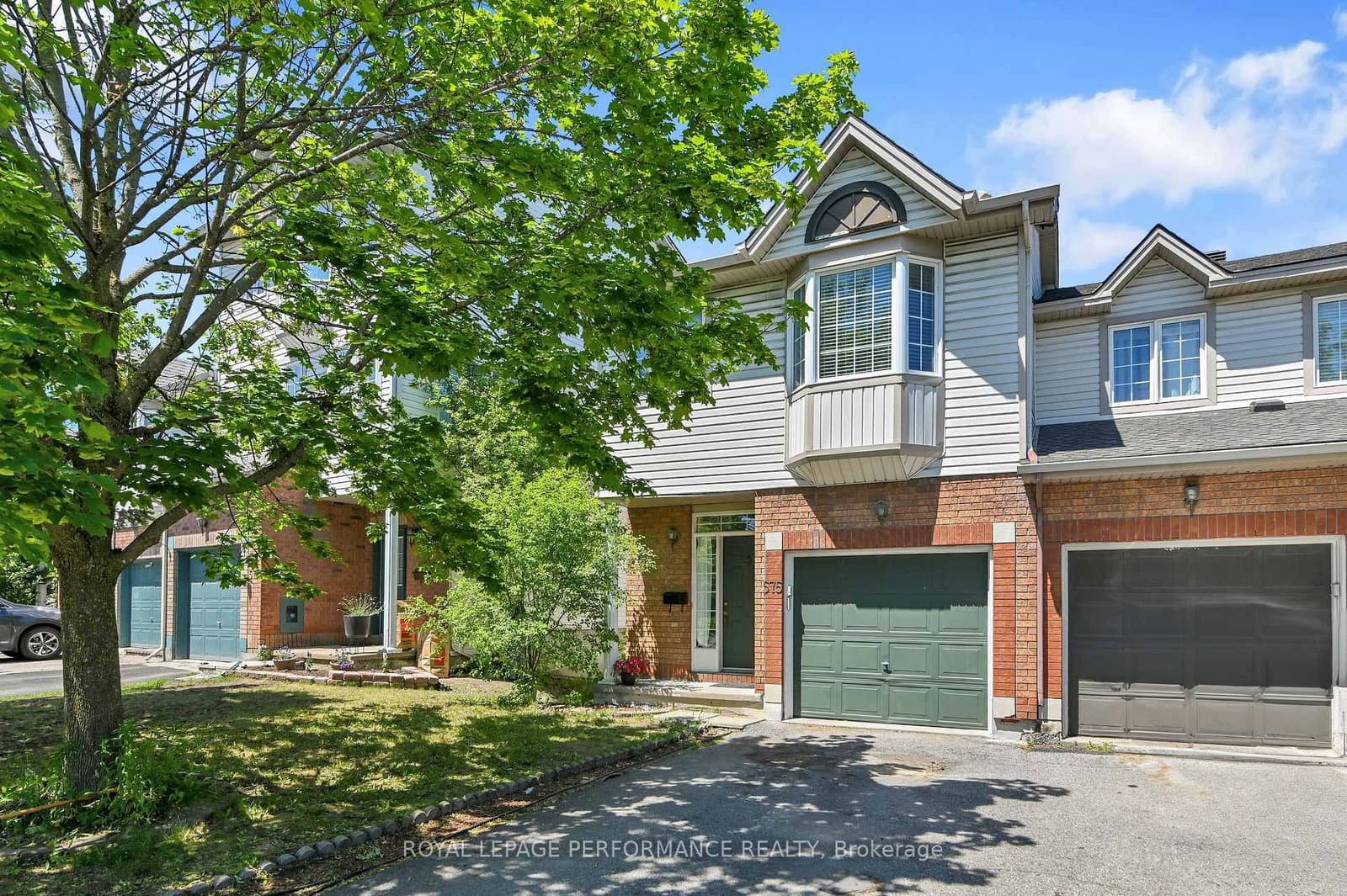 575 Neighbourhood Way, Ottawa, ON