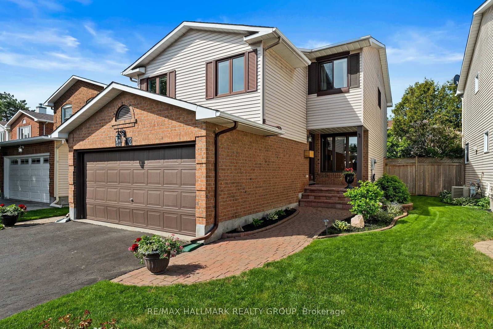1912 Des Epinettes Avenue, Ottawa, ON