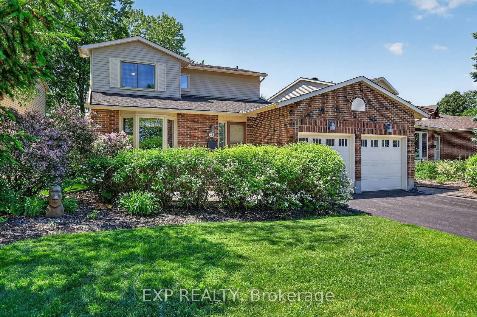 34 Four Seasons Drive, Ottawa, ON — photo 2