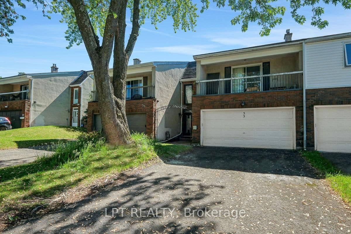 33 Estelle Crescent, Ottawa, ON — photo 2