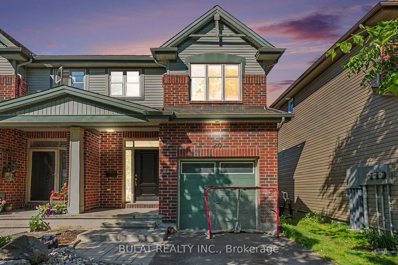 20 Mccooeye Lane, Ottawa, ON
