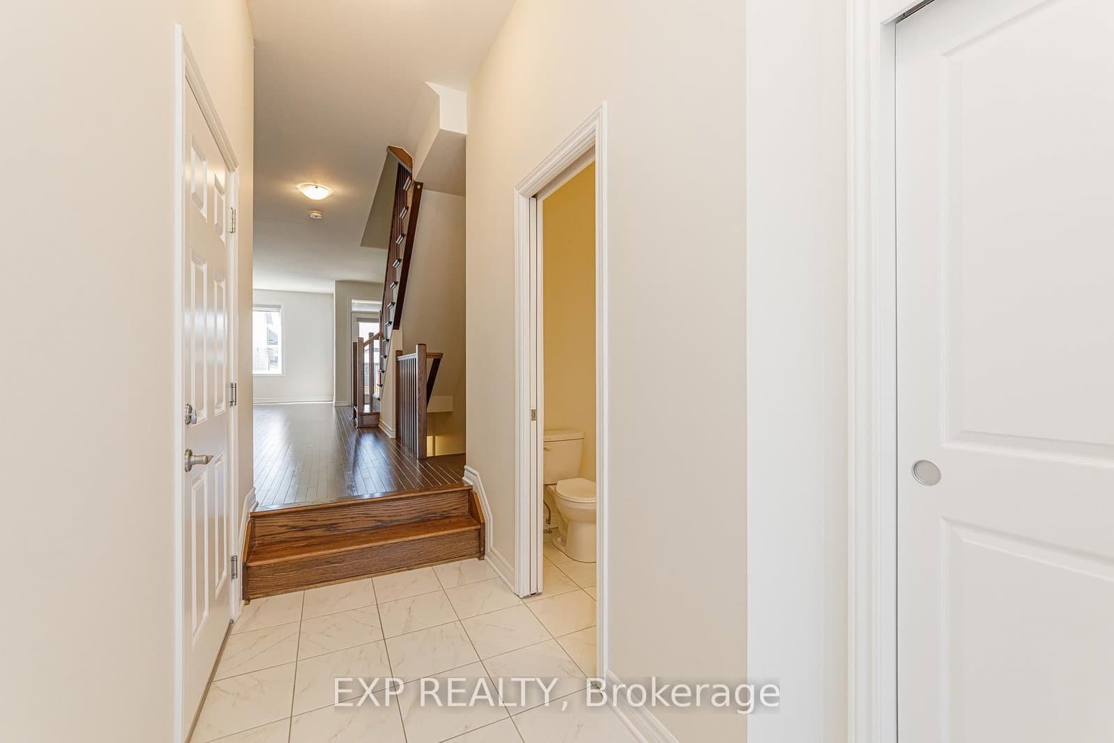 18 Rookie Crescent, Ottawa, ON — photo 3