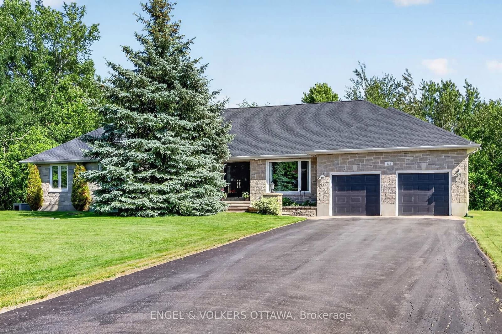 528 Tullamore Street, Ottawa, ON — photo 3