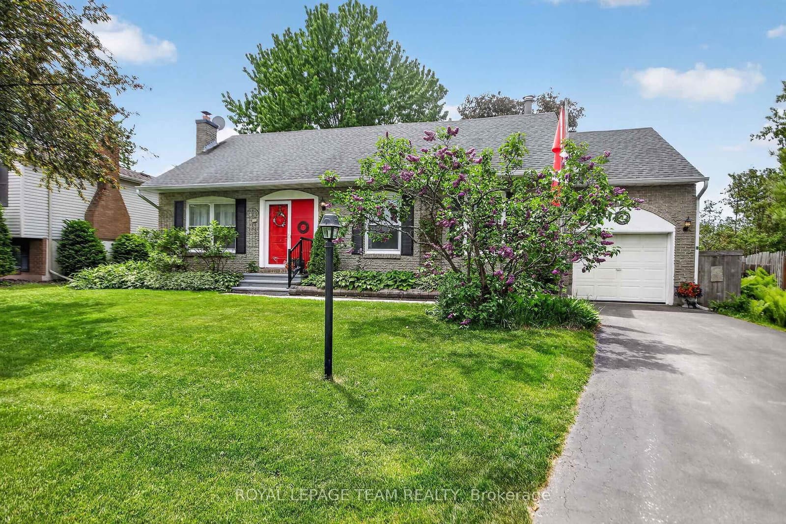 71 Dallaire Crescent, Richmond, ON
