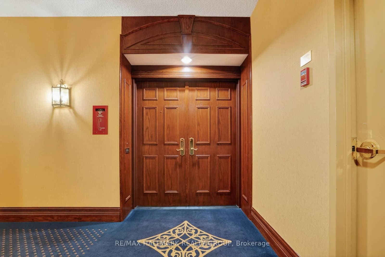 205 - 1480 Riverside Drive, Ottawa, ON — photo 3