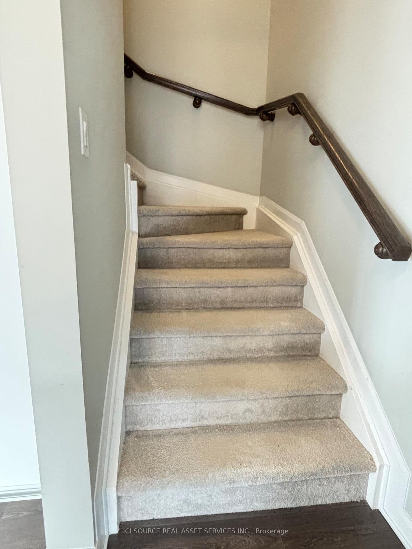 702 B Amberwing Private, Ottawa, ON — photo 2