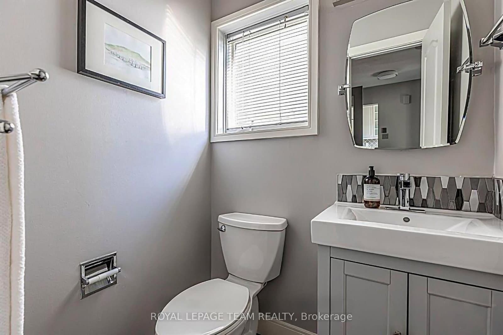 124 Kennevale Drive, Ottawa, ON — photo 3