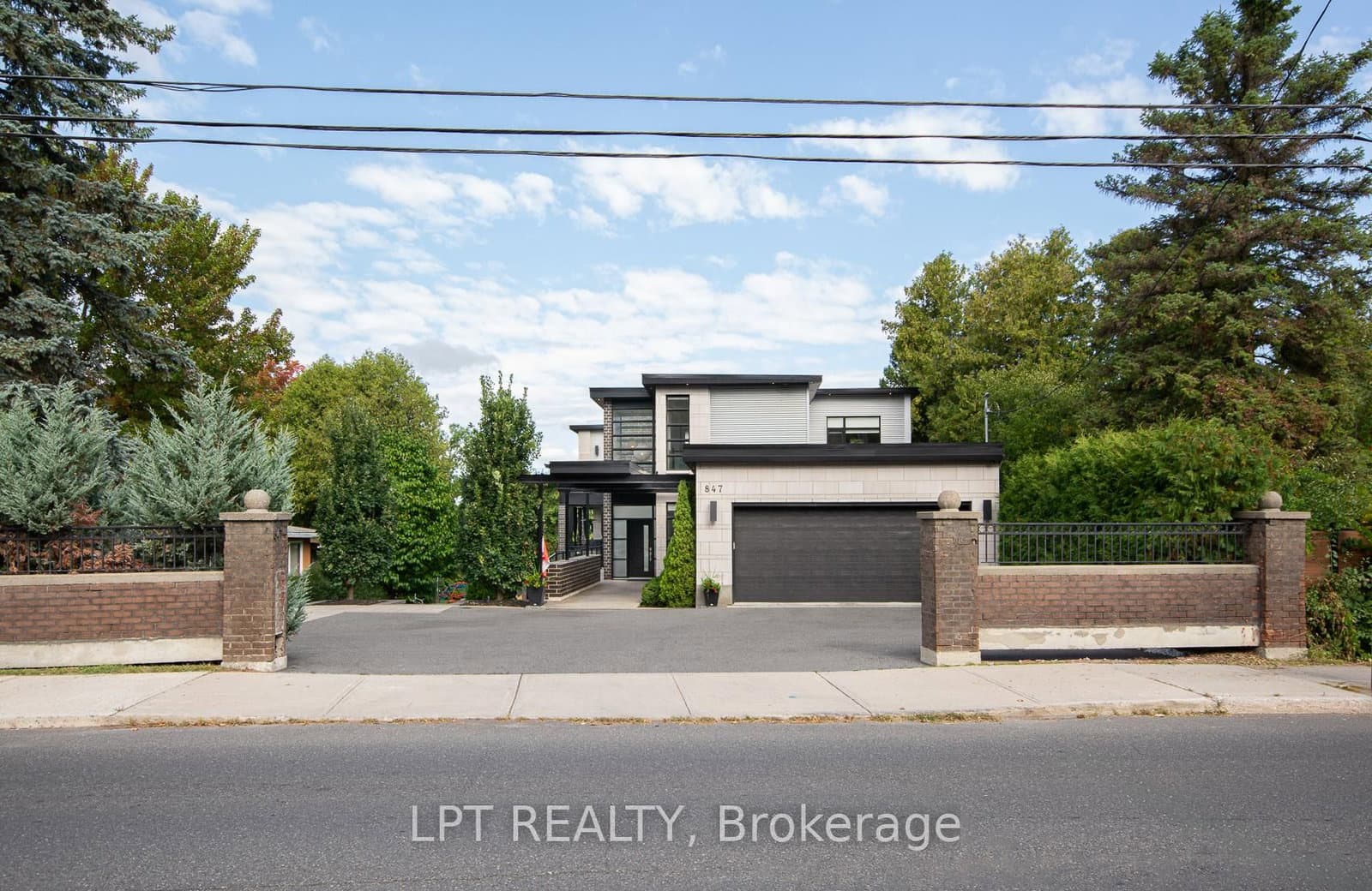 847 Walkley Road, Ottawa, ON — photo 2