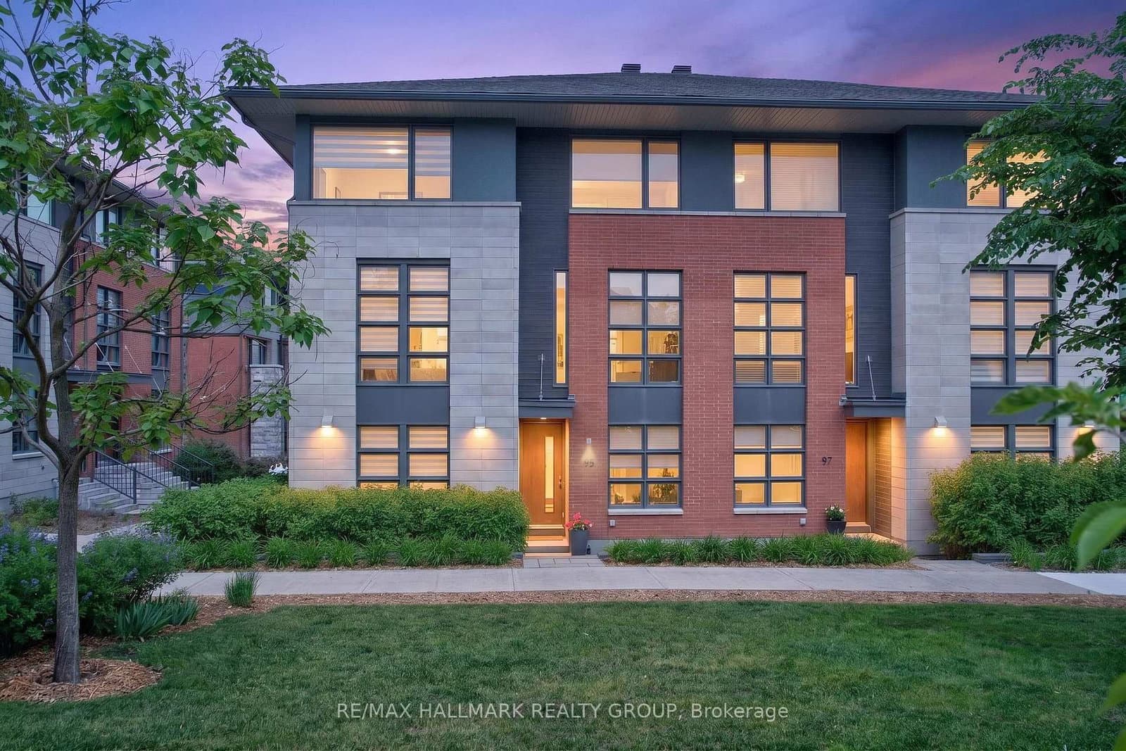 95 Oblats Avenue, Ottawa, ON