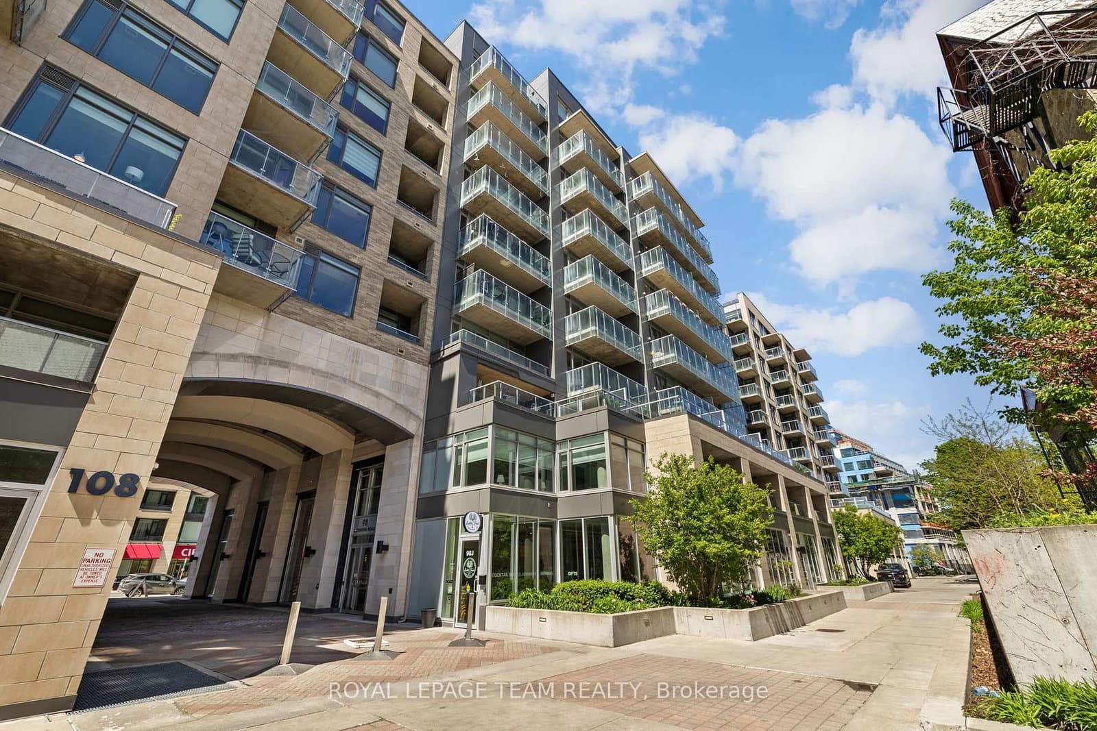 206 - 98 Richmond Road, Ottawa, ON