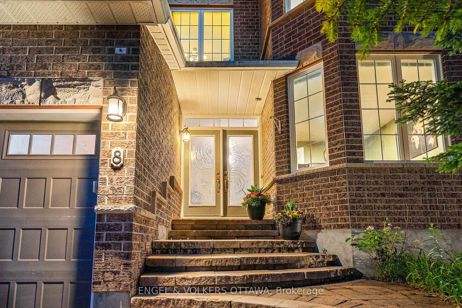 8 Glenrill Place, Ottawa, ON — photo 2