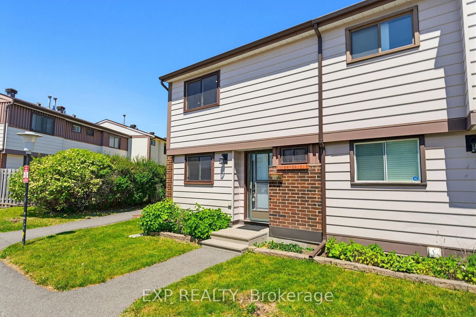A - 10 Fieldgate Drive, Ottawa, ON — photo 2