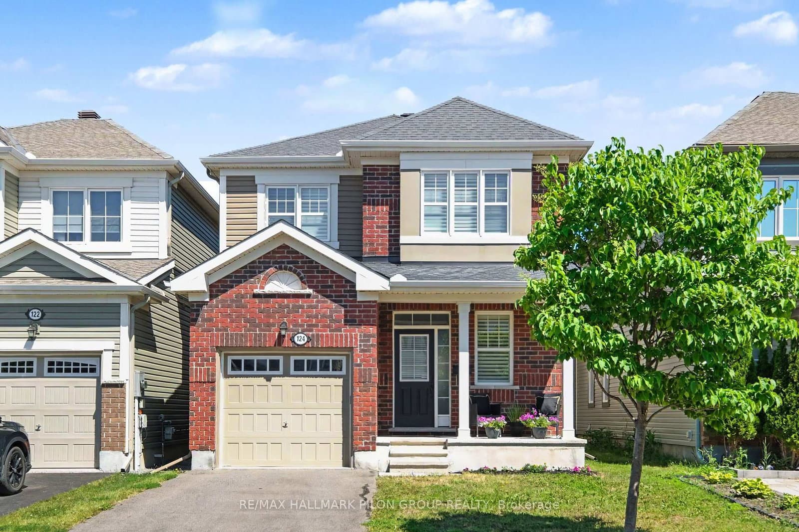 124 Mandalay Street, Ottawa, ON