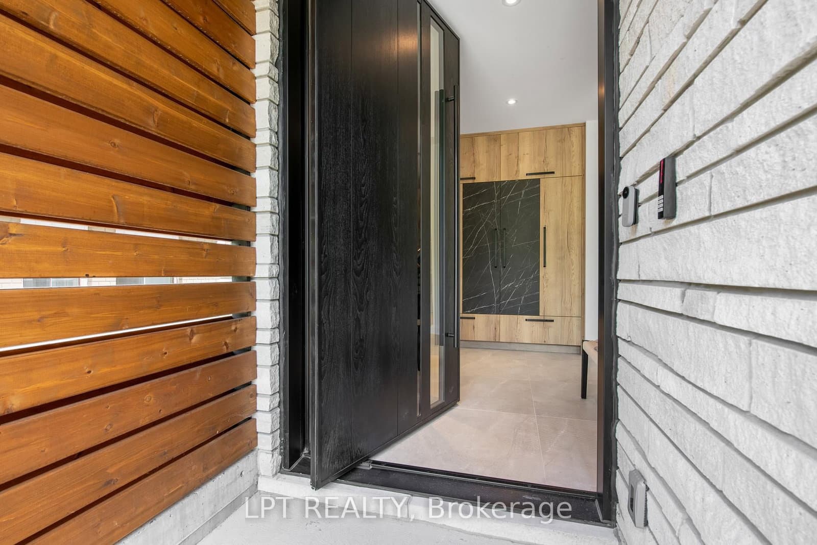 322 PERRIER Avenue, Ottawa, ON — photo 3