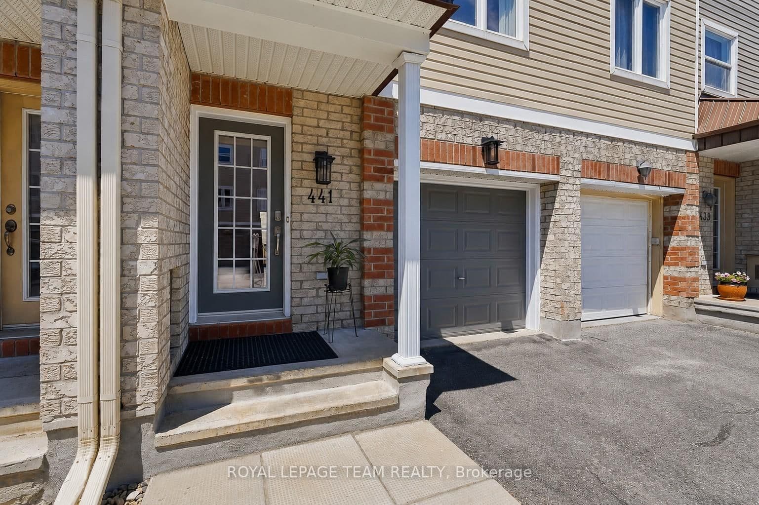 441 Sadar Private, Ottawa, ON — photo 2