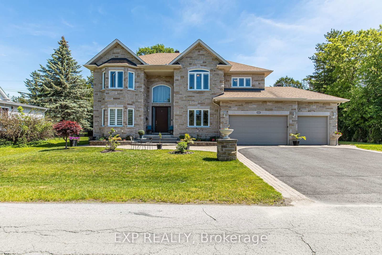 62 Lotta Avenue, Ottawa, ON