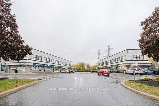 204 - 43 Roydon Place, Ottawa, ON — photo 2