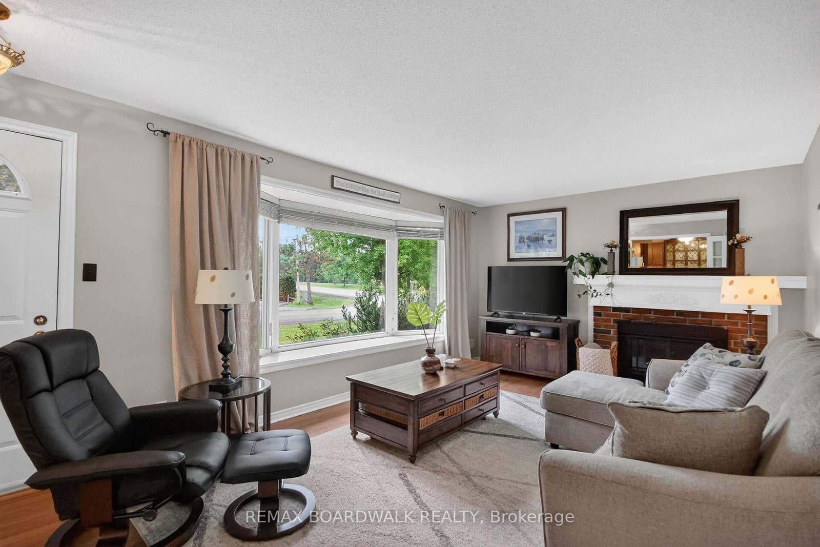 6963 Marco Street, Ottawa, ON — photo 2