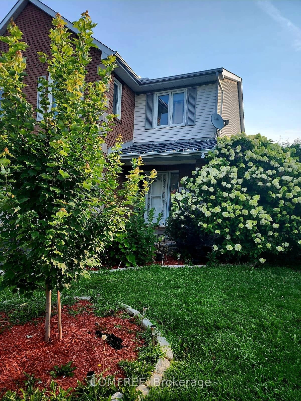 2215 Saturn Crescent, Ottawa, ON — photo 2