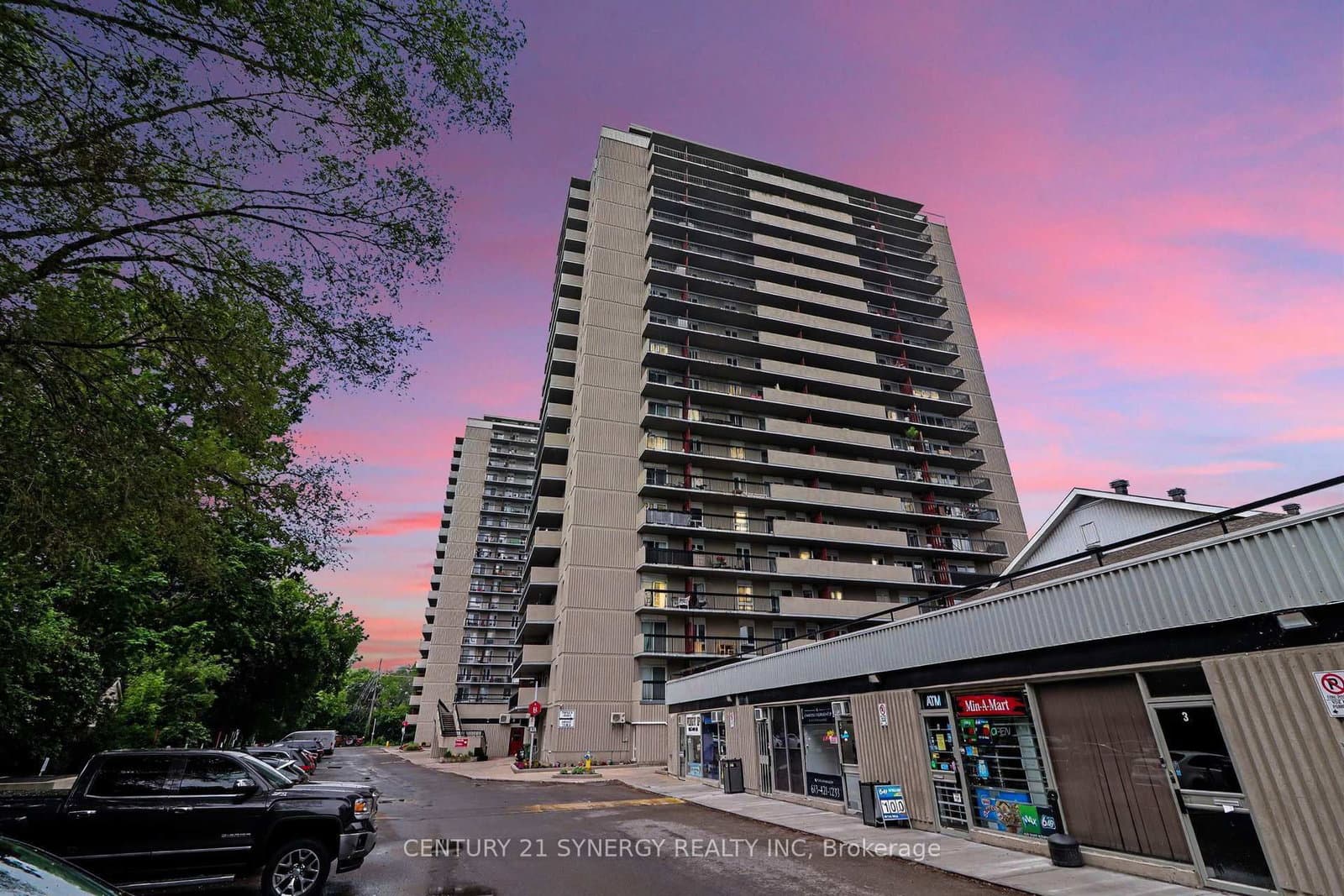 1202 - 158B McArthur Avenue, Ottawa, ON — photo 2