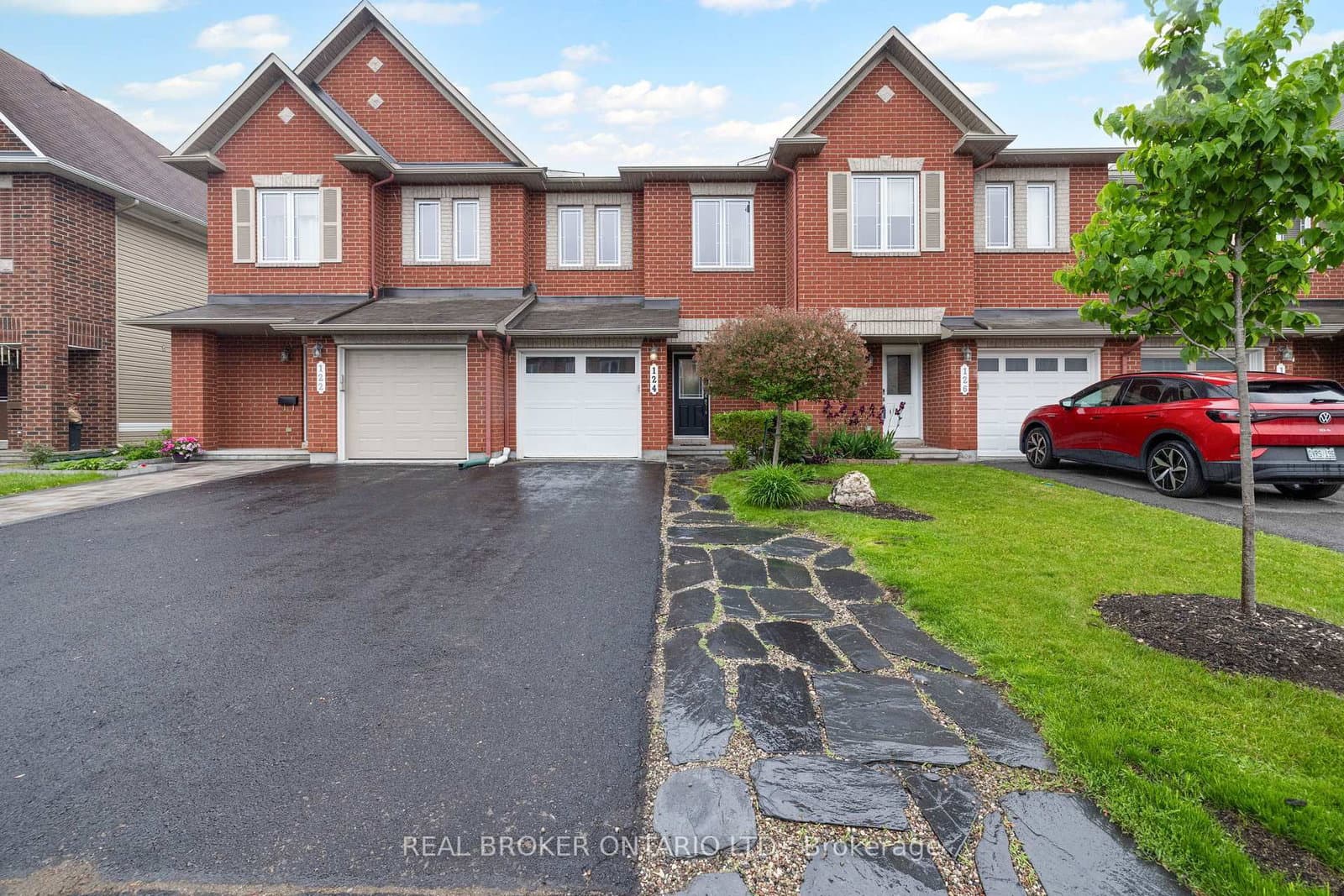 124 Silvermoon Crescent, Ottawa, ON