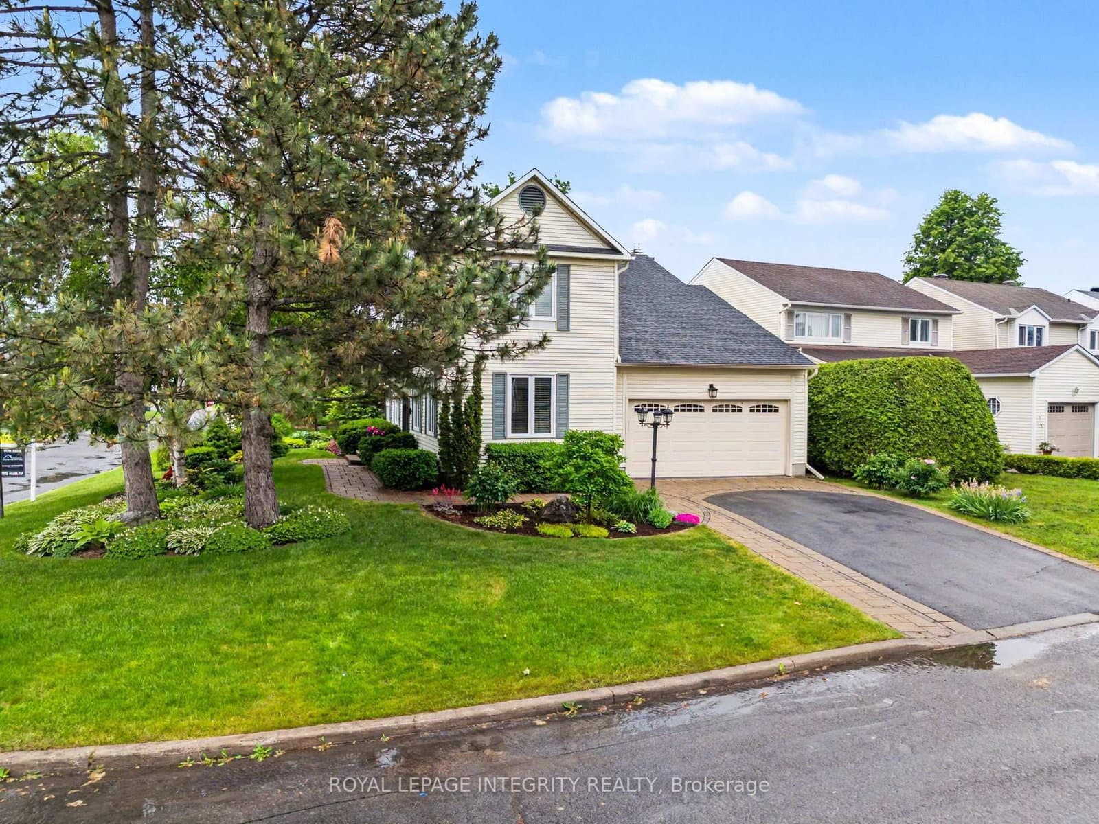 1642 Champneuf Drive, Orleans, ON — photo 3
