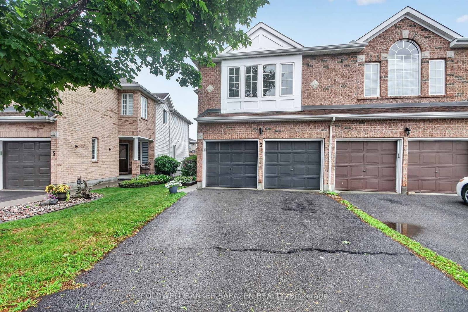 3 Castle Glen Crescent, Ottawa, ON