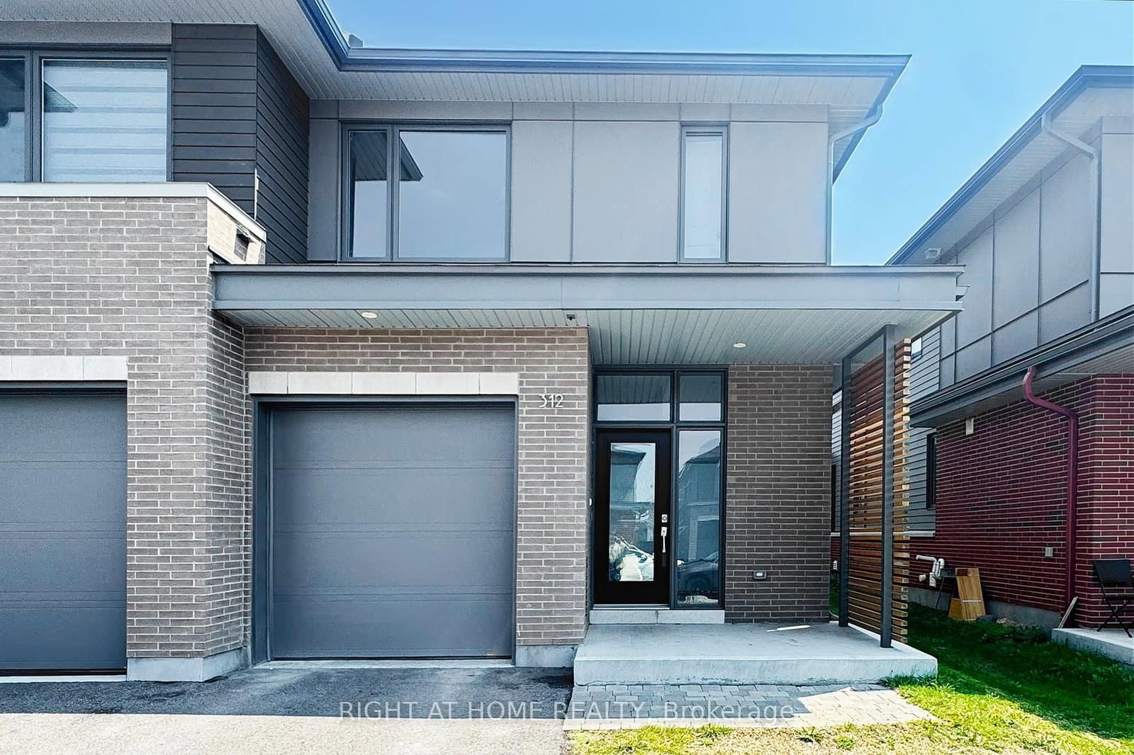312 WIGWAS Street, Ottawa, ON