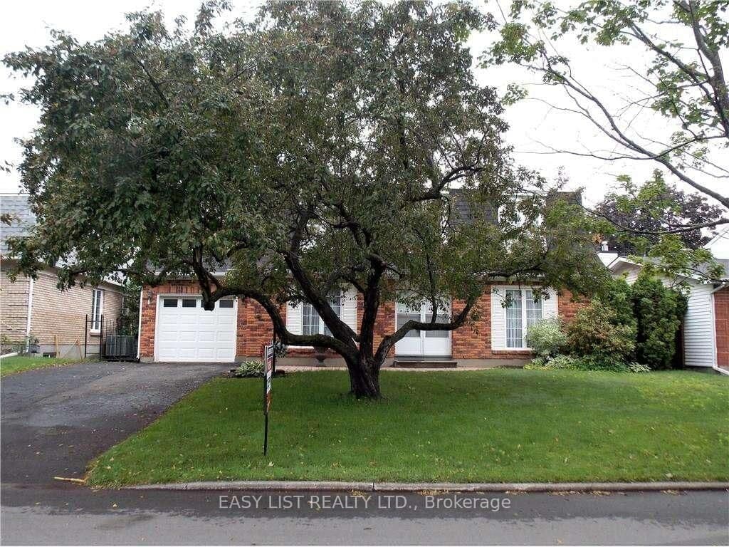 3288 Clearwater Crescent, Ottawa, ON — photo 2