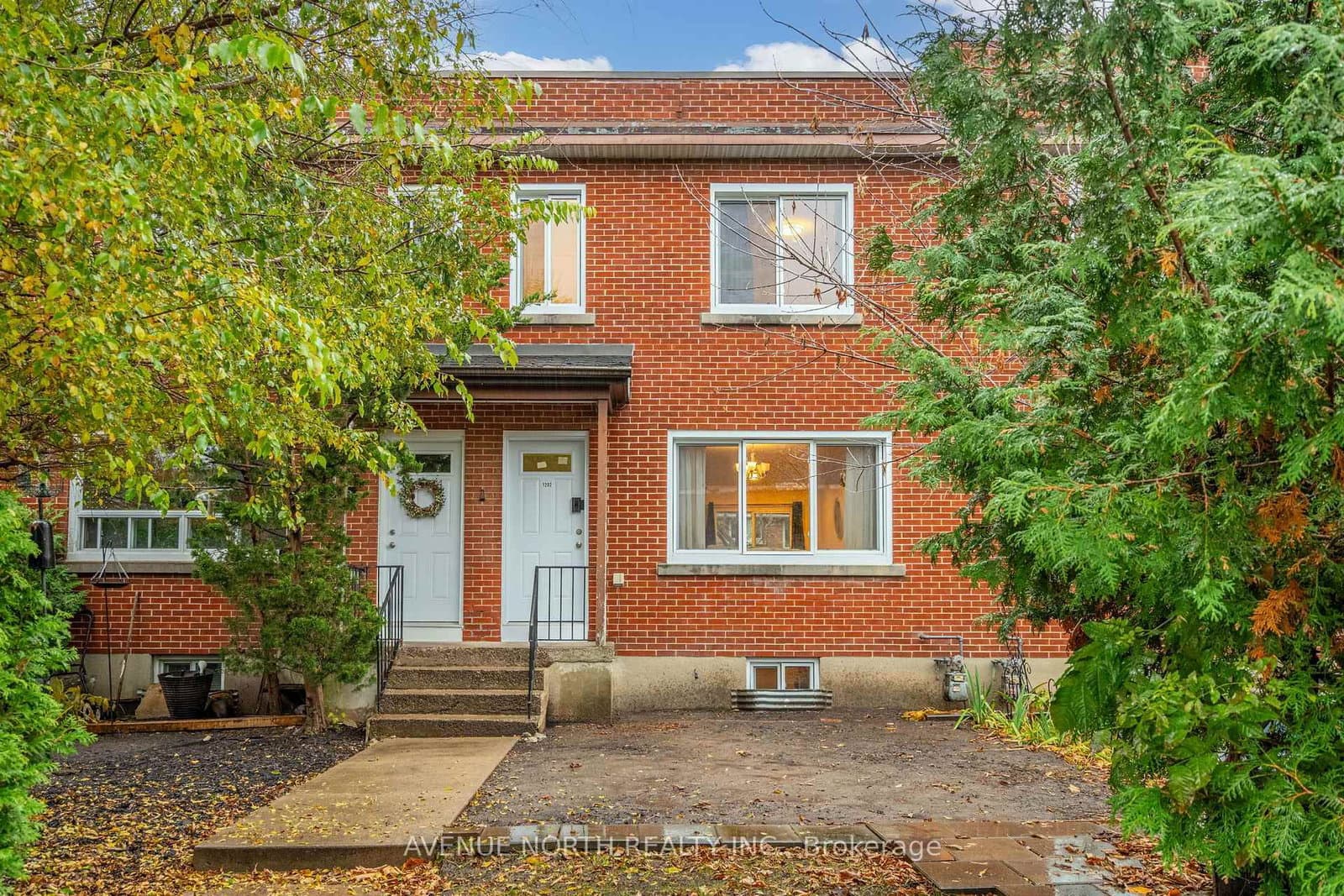 1202 Summerville Avenue, Ottawa, ON — photo 2