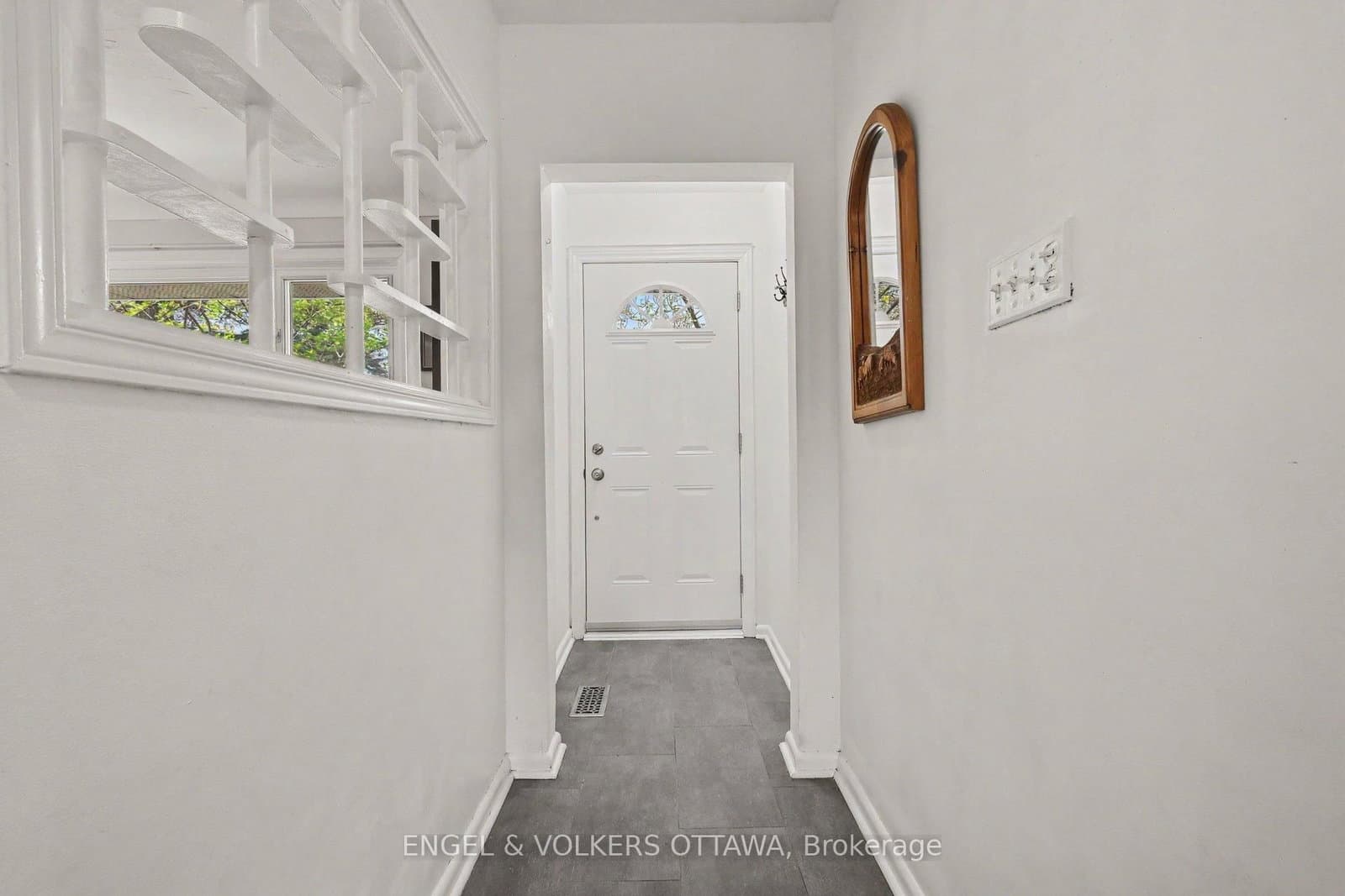 1113 Field Street, Nepean, ON — photo 3