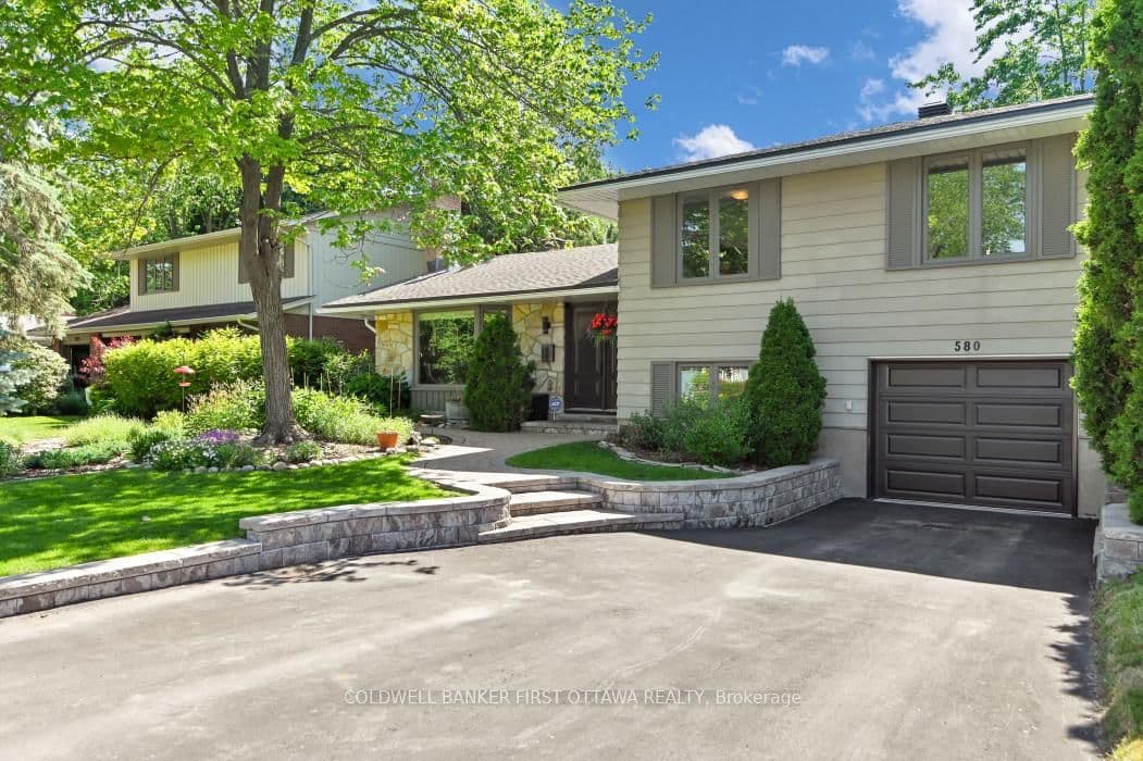 580 Duff Crescent, Ottawa, ON — photo 2