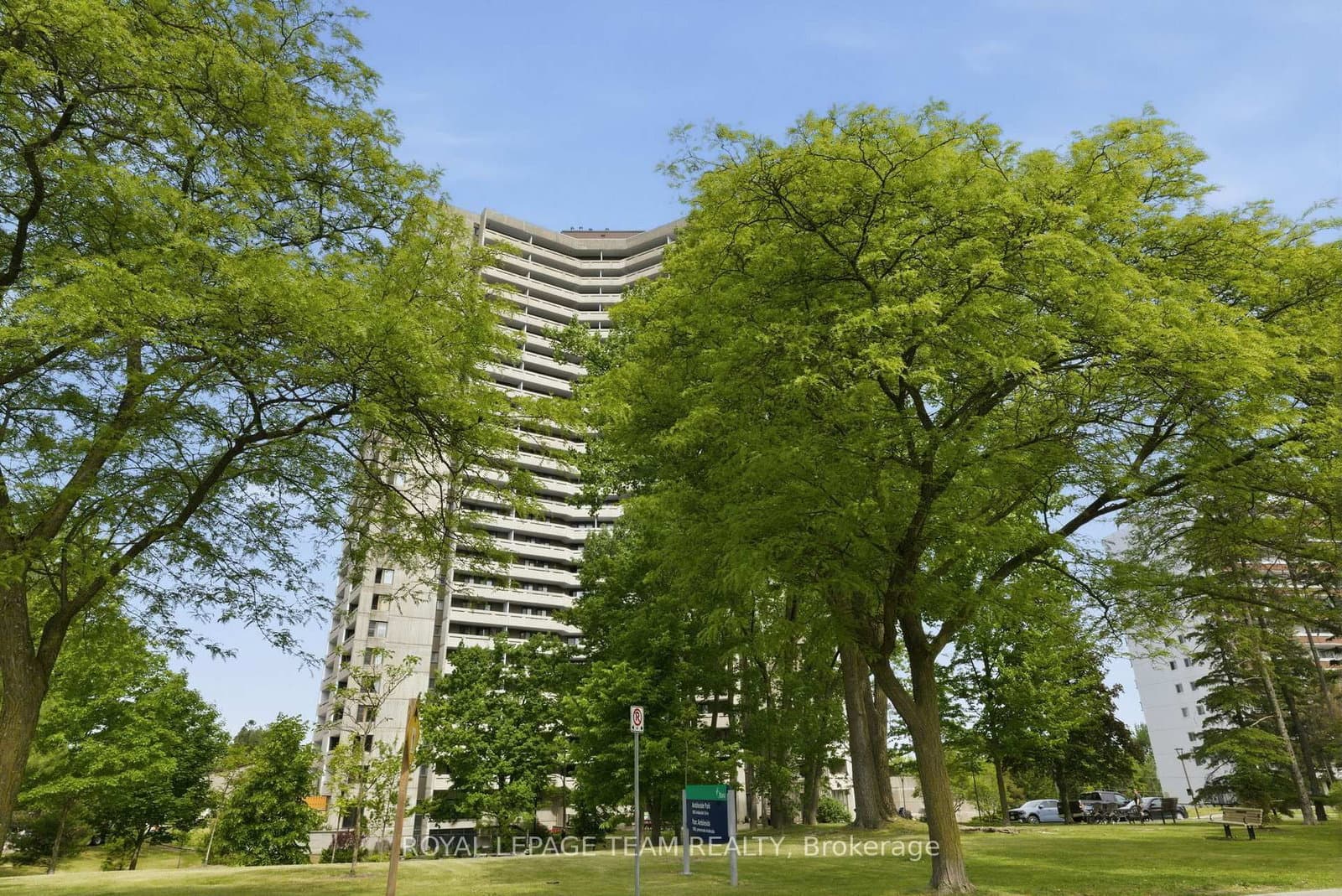 507 - 1081 Ambleside Drive, Ottawa, ON — photo 2