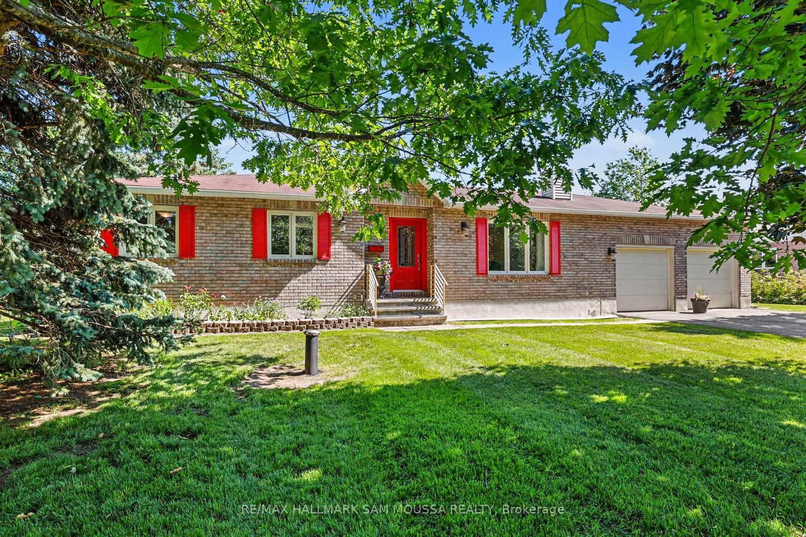 6482 Harvest Grove Drive, Greely, ON — photo 2