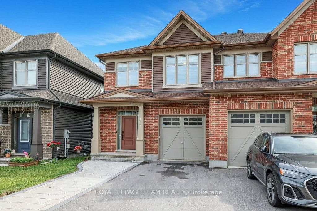 702 Vivera Place, Ottawa, ON — photo 2