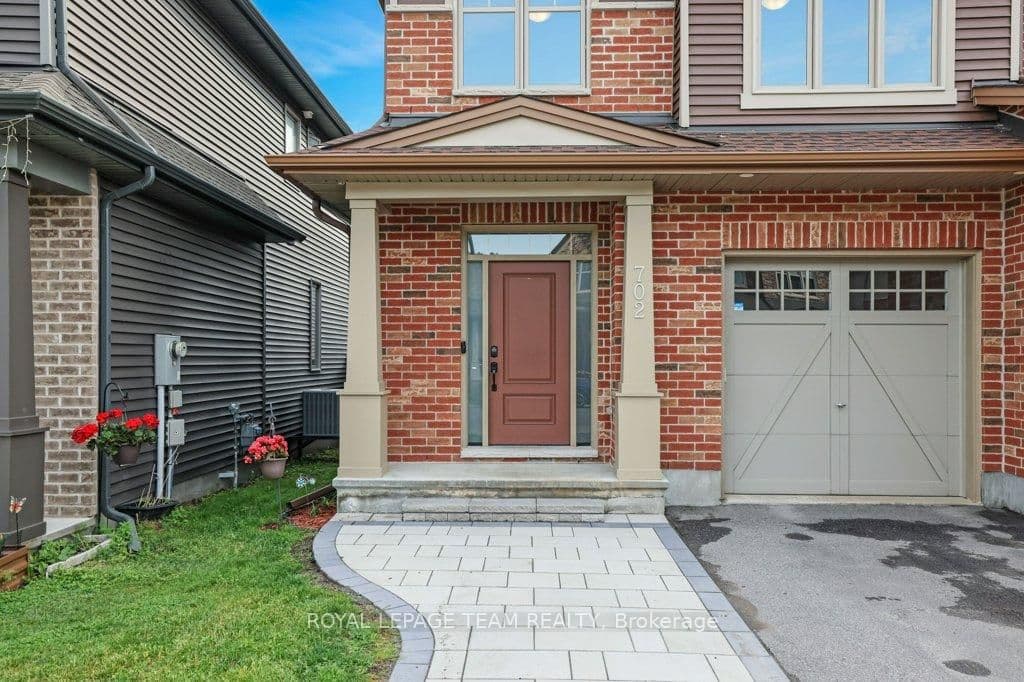 702 Vivera Place, Ottawa, ON — photo 3