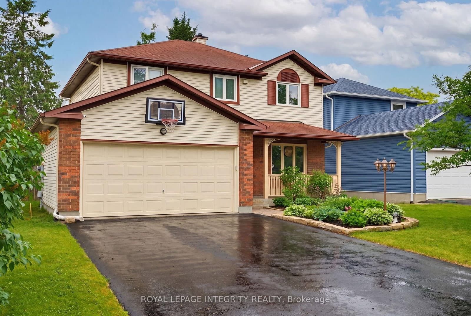 4 Adele Crescent, Barrhaven, ON — photo 2
