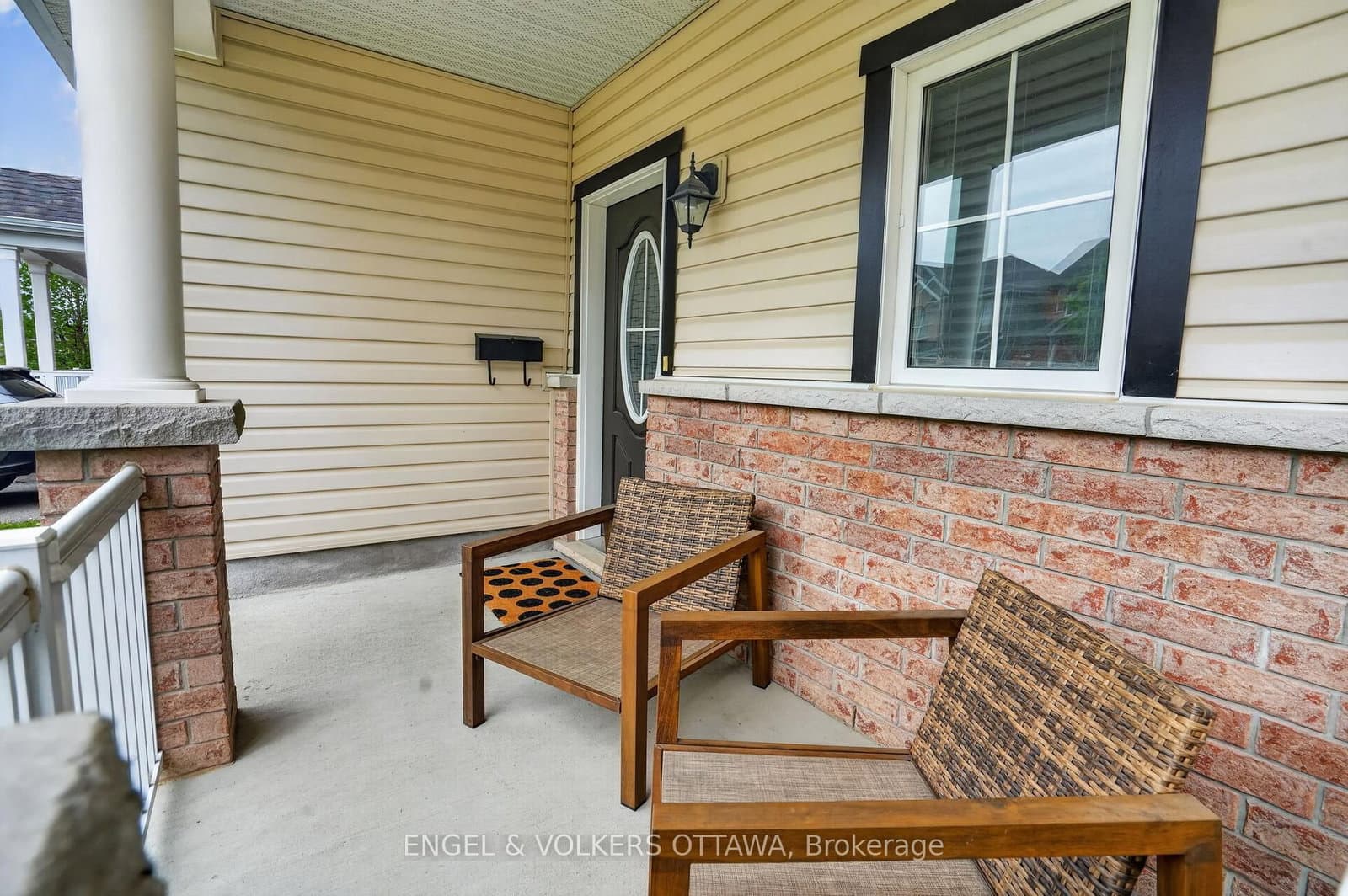 166 Lily Pond Street, Ottawa, ON — photo 3