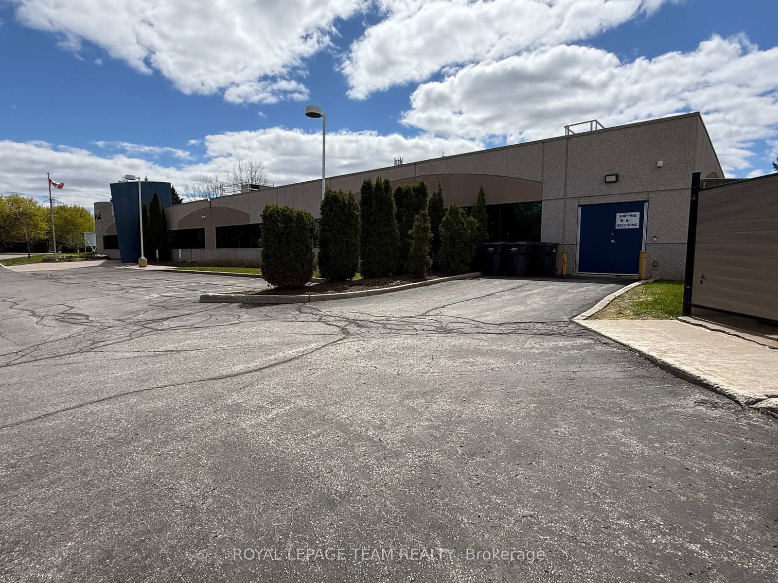 2490 Don Reid Drive, Ottawa, ON — photo 3
