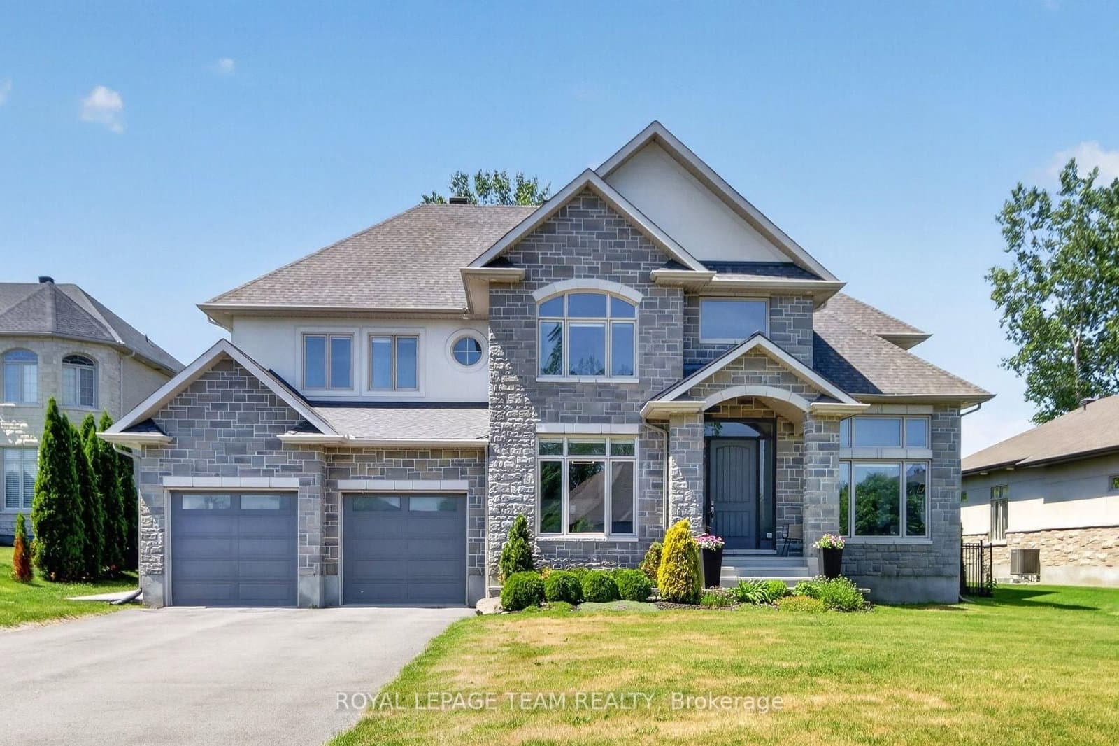 520 LEIMERK Court, Manotick, ON — photo 2