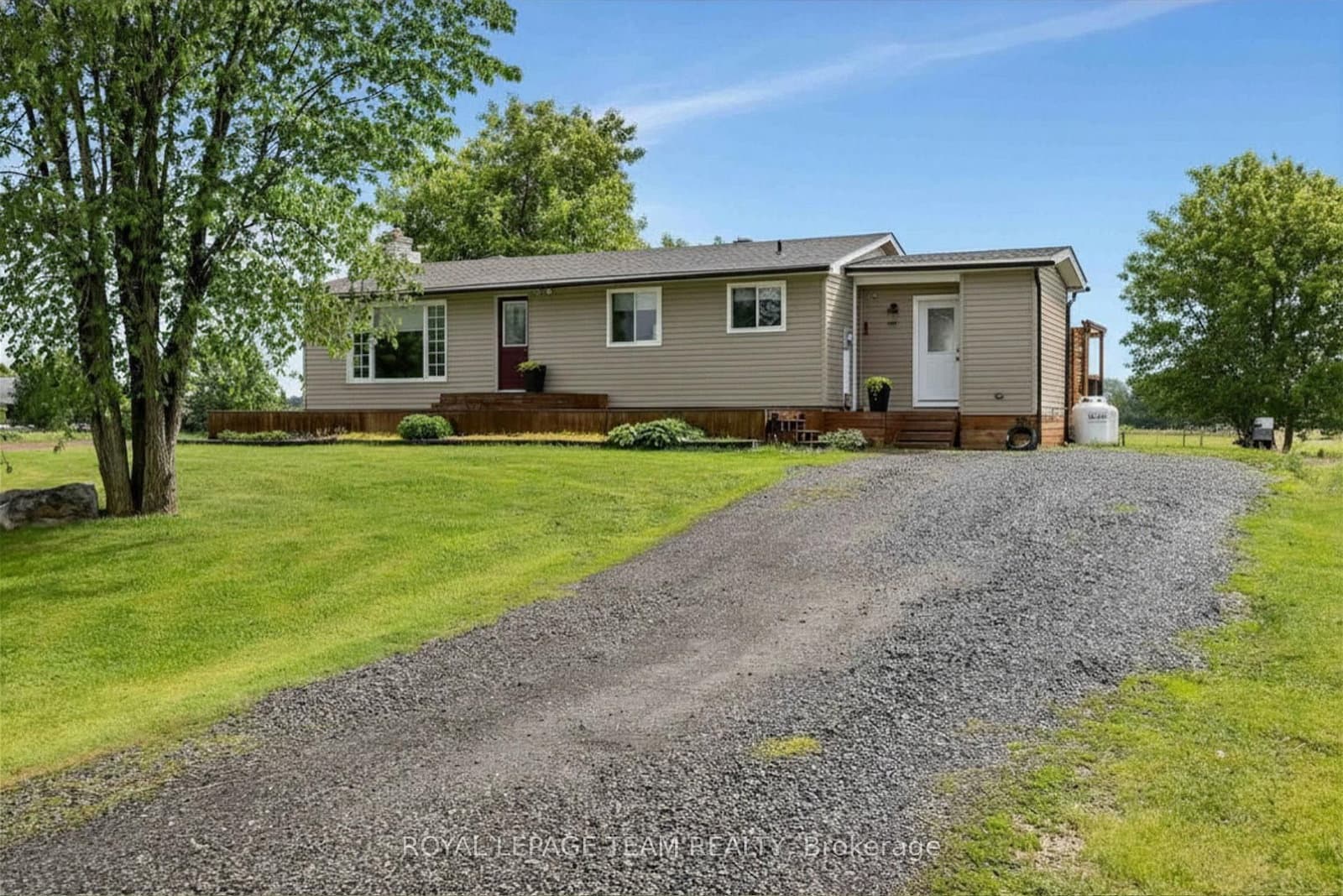 3217 Woodkilton Road, Ottawa, ON — photo 2
