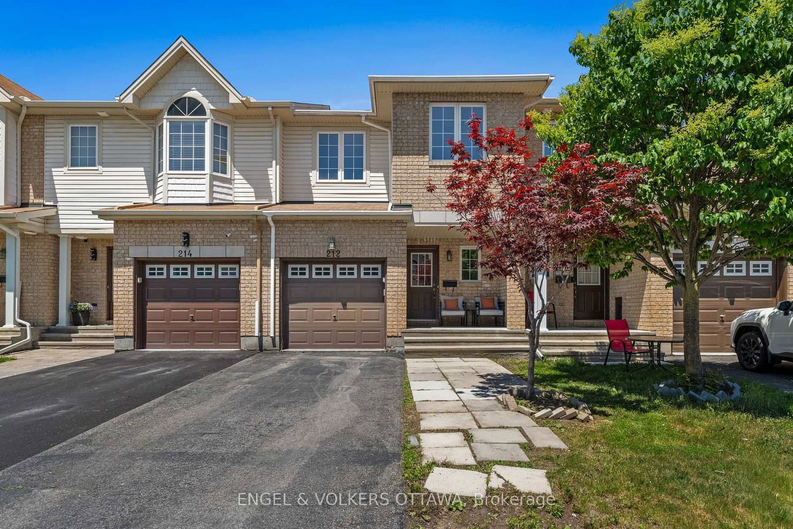 212 Macoun Circle, Ottawa, ON