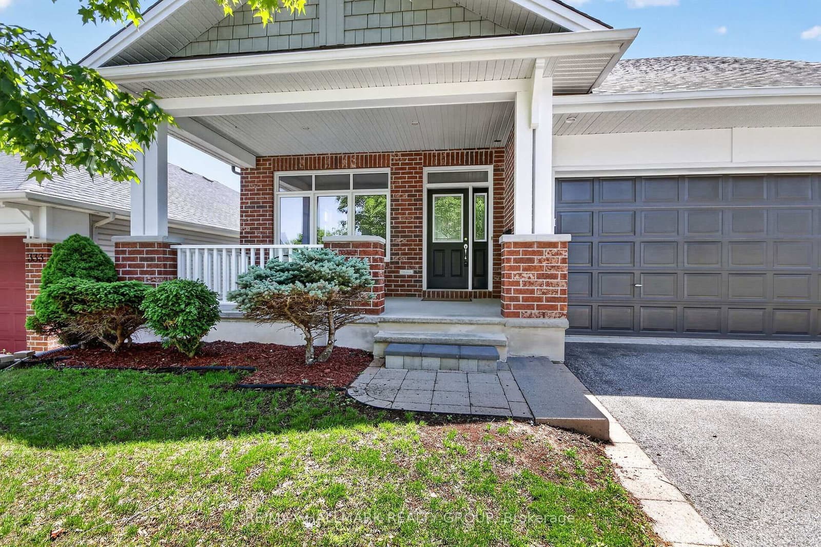 335 Jackson Stitt Circle, Ottawa, ON — photo 2