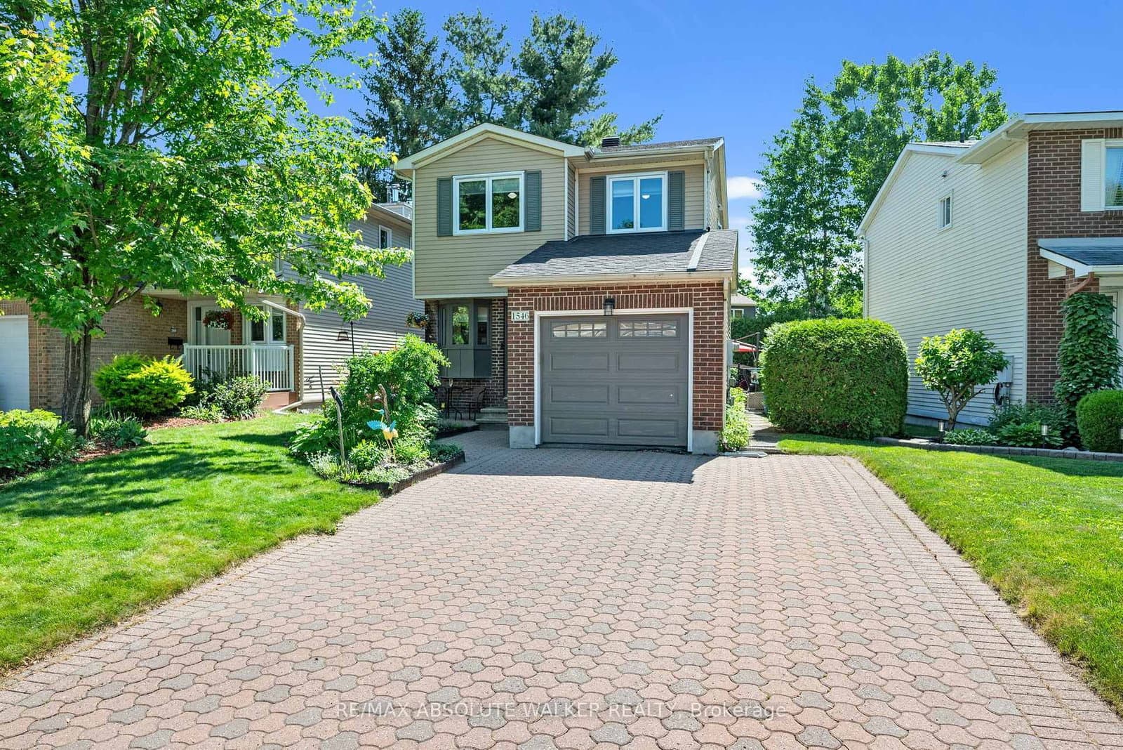 1546 Meadowfield Place, Orleans, ON