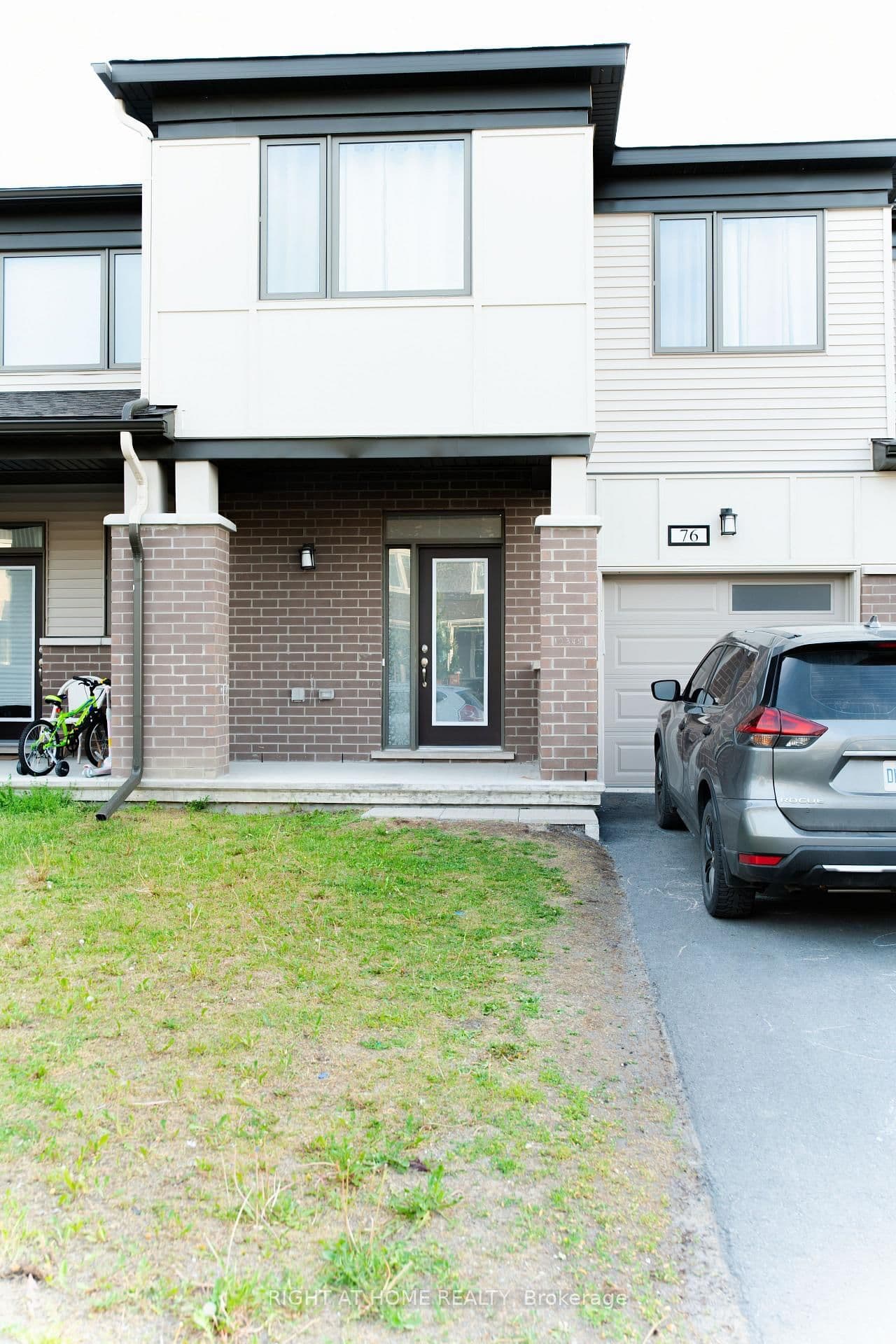 76 Kindred Row, Ottawa, ON